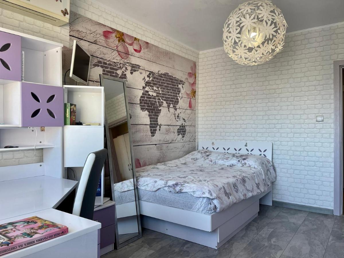 Апартамент Чаролит / Apartment Charoite بورغاس المظهر الخارجي الصورة