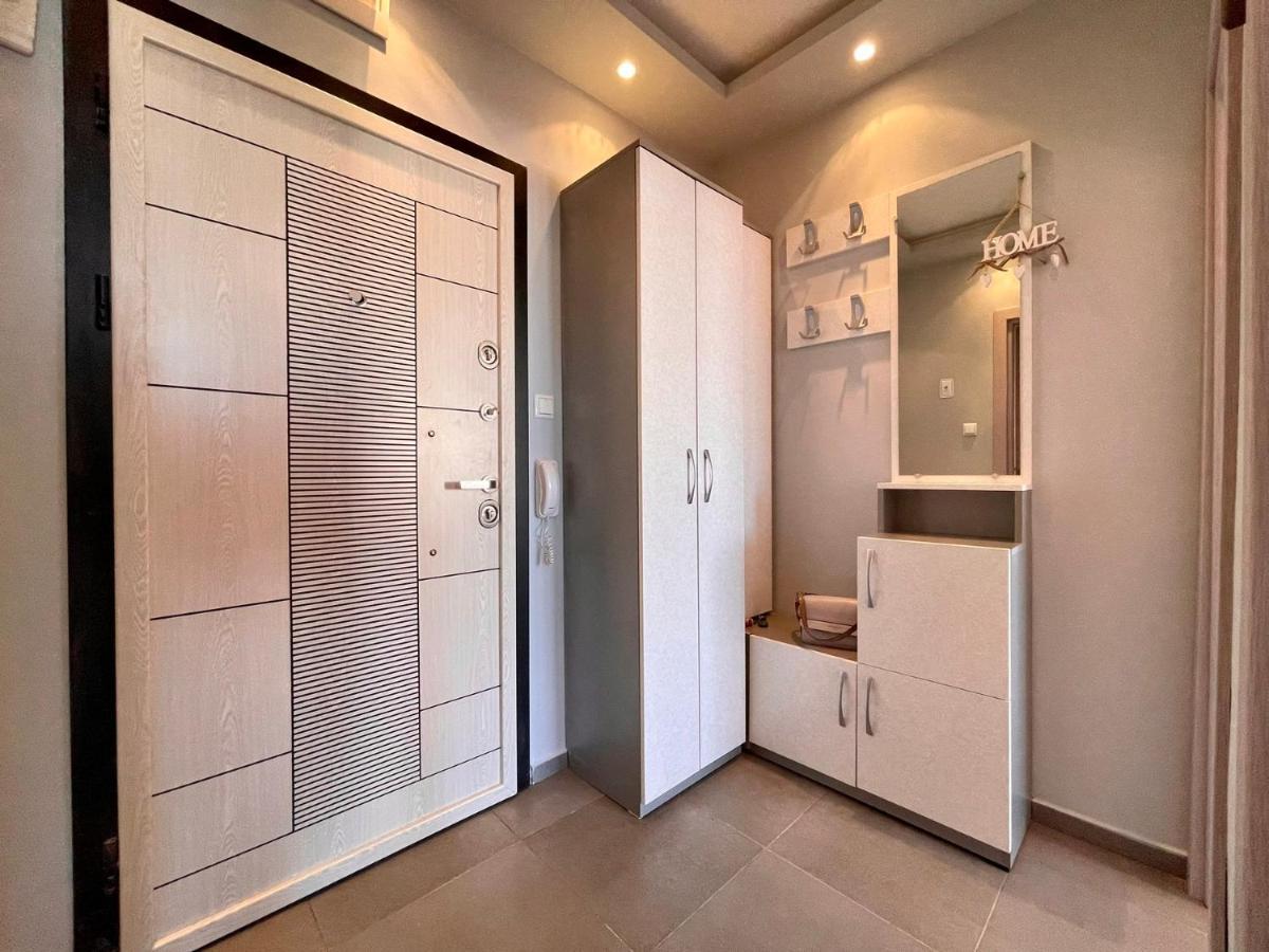 Апартамент Чаролит / Apartment Charoite بورغاس المظهر الخارجي الصورة