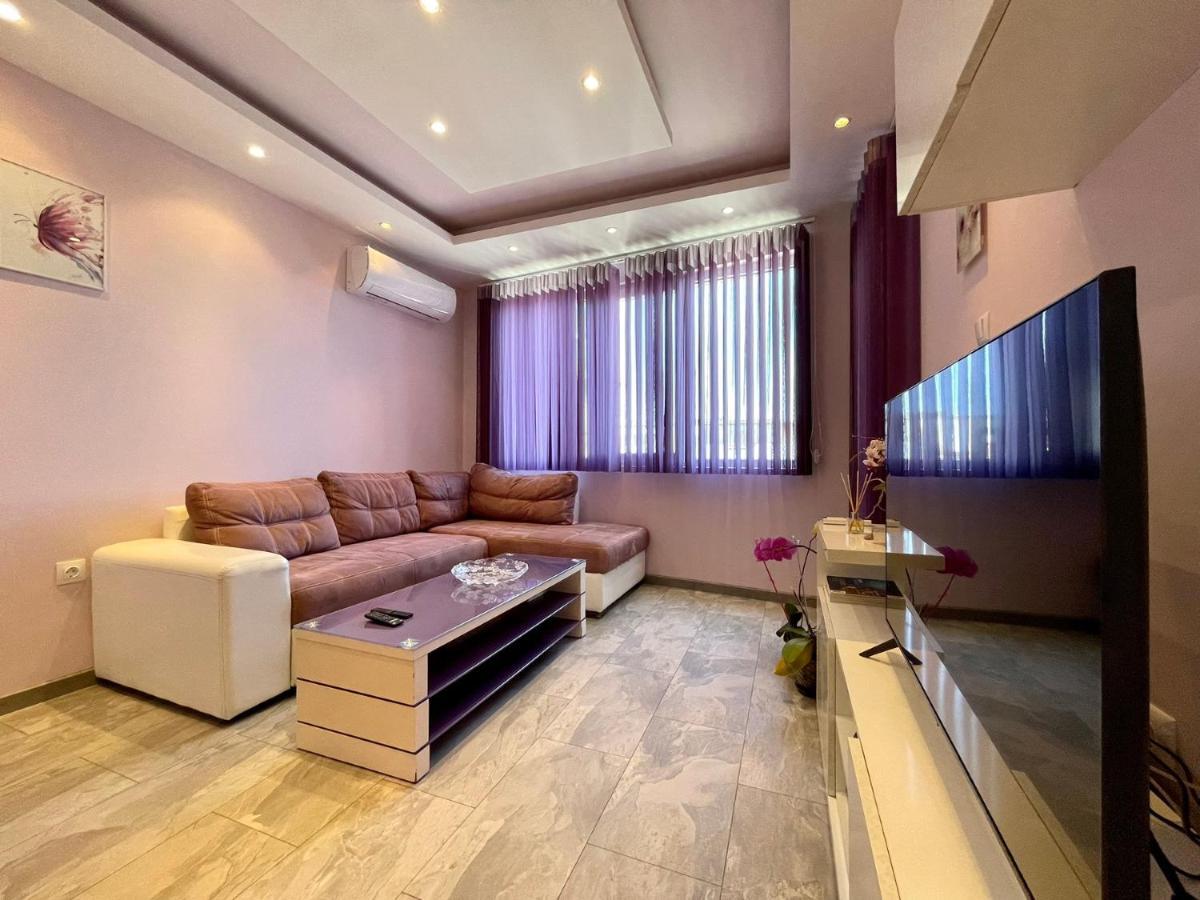 Апартамент Чаролит / Apartment Charoite بورغاس المظهر الخارجي الصورة