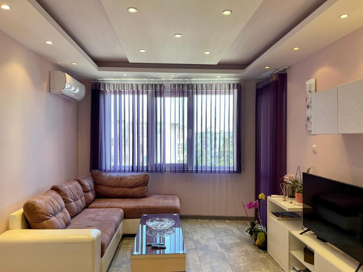 Апартамент Чаролит / Apartment Charoite بورغاس المظهر الخارجي الصورة