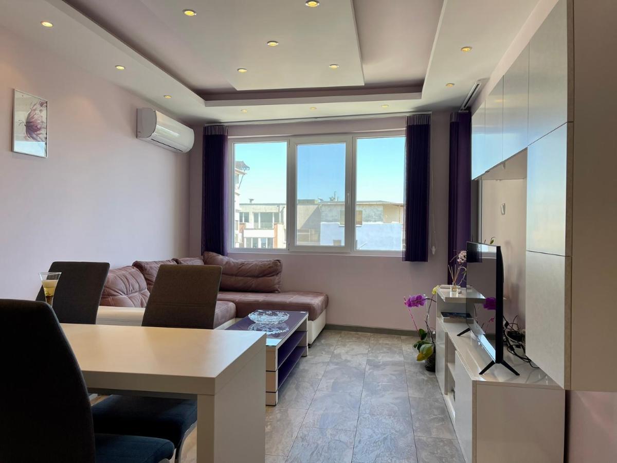 Апартамент Чаролит / Apartment Charoite بورغاس المظهر الخارجي الصورة